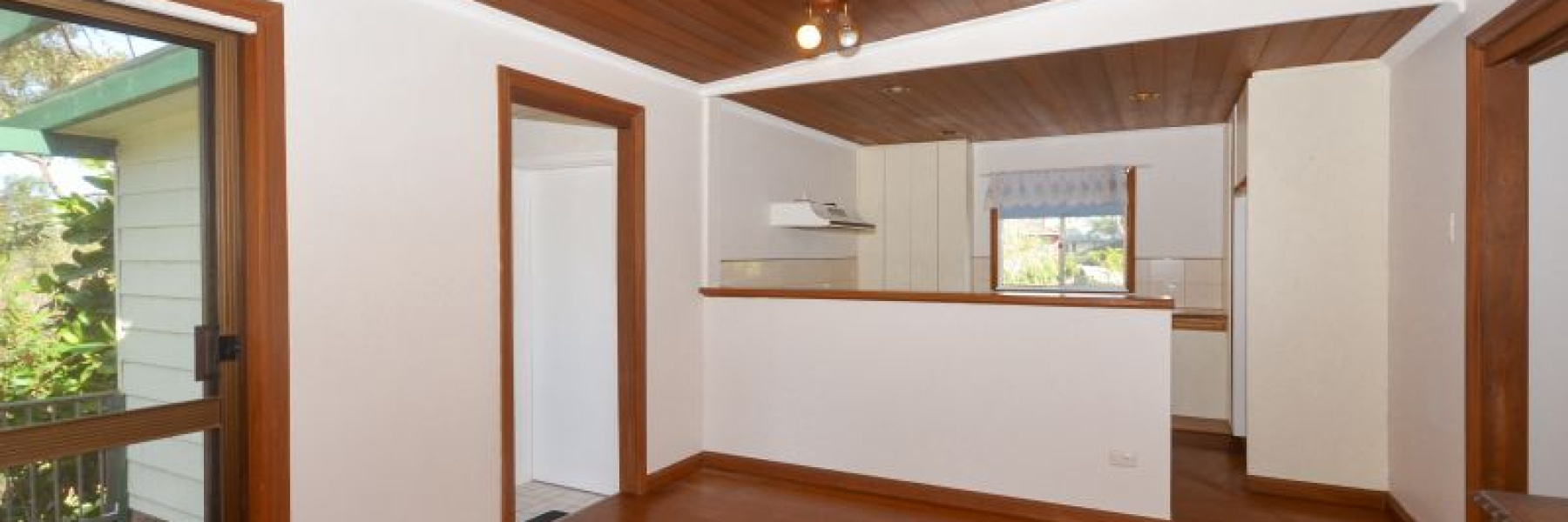 51 Bunarba Road, GYMEA BAY, NSW 2227 Australia