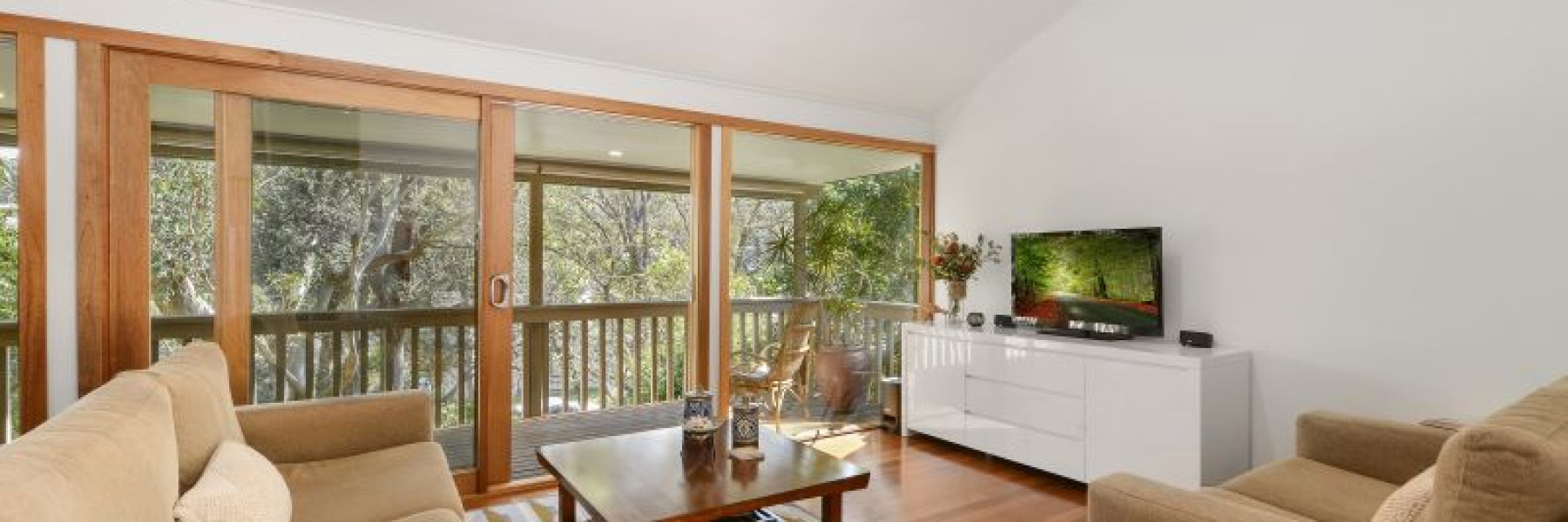 61 Grays Point Road, GRAYS POINT, NSW 2232 Australia