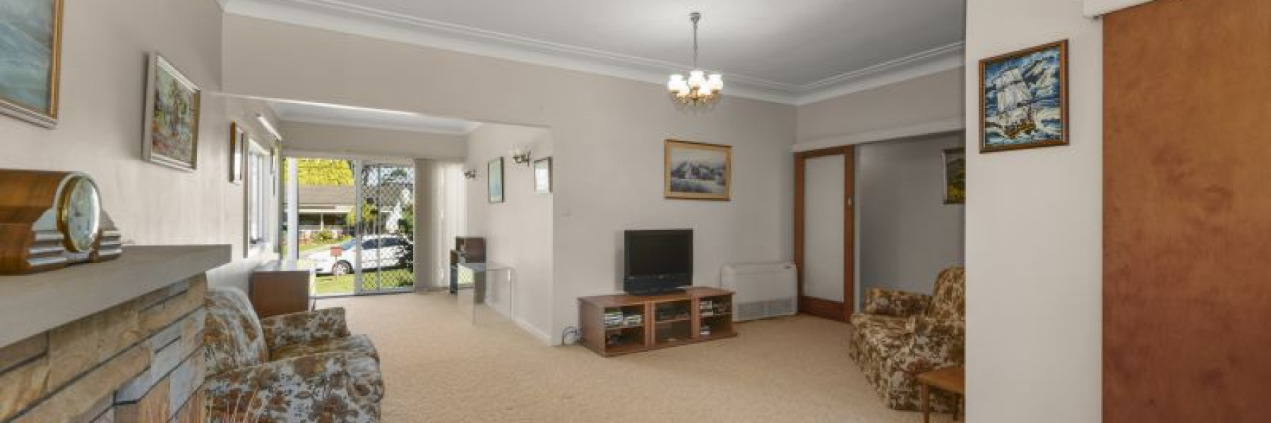 15 Jowyn Place, GYMEA, NSW 2227 Australia