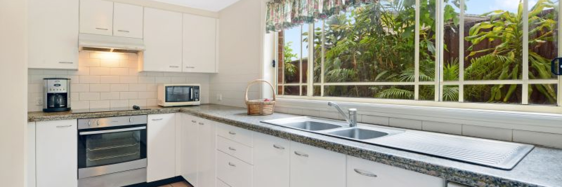 15128 Ellesmere Road, GYMEA BAY, NSW 2227 Australia