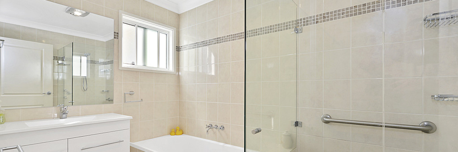 12 Warren Avenue, GRAYS POINT, NSW 2232 AUS