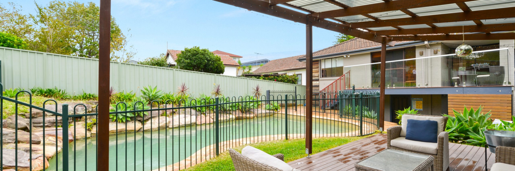 2 Arcadia Avenue, GYMEA BAY, NSW 2227 AUS