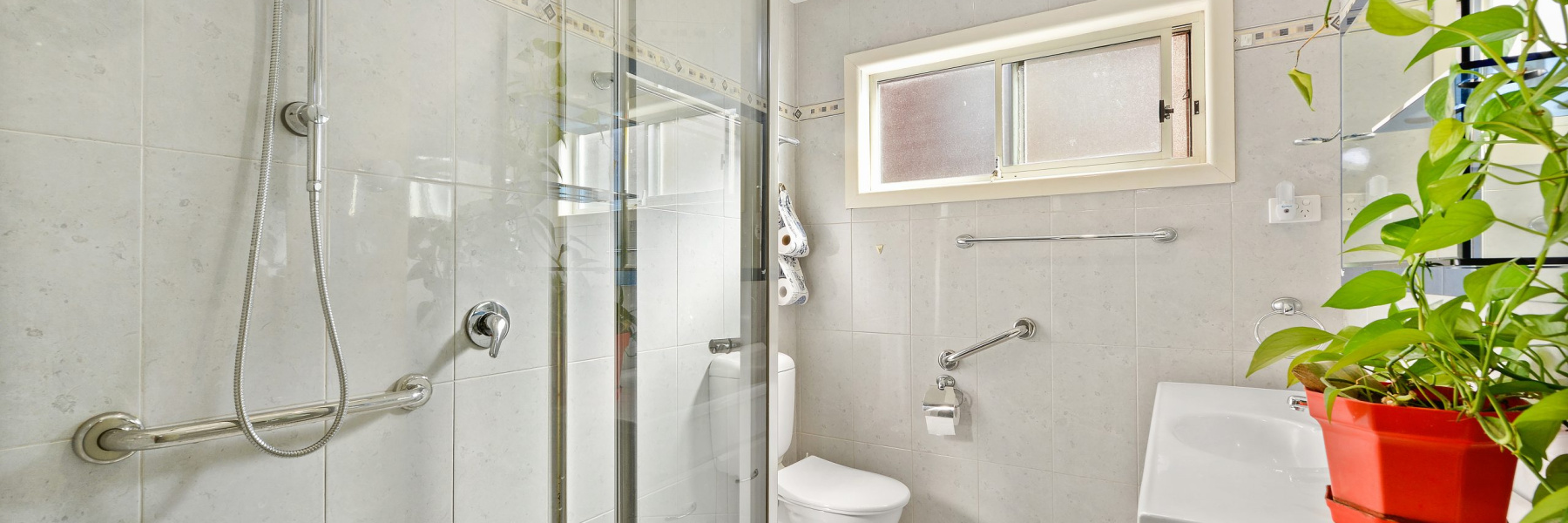 11 Jowyn Place, GYMEA, NSW 2227 AUS