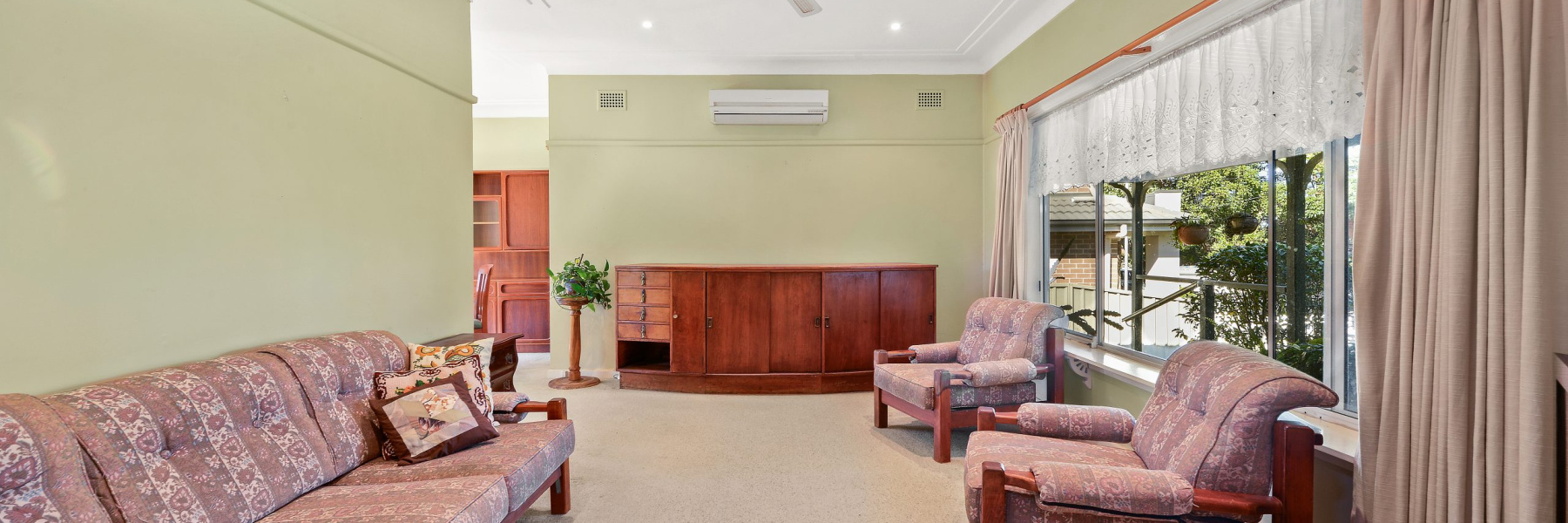 11 Jowyn Place, GYMEA, NSW 2227 AUS