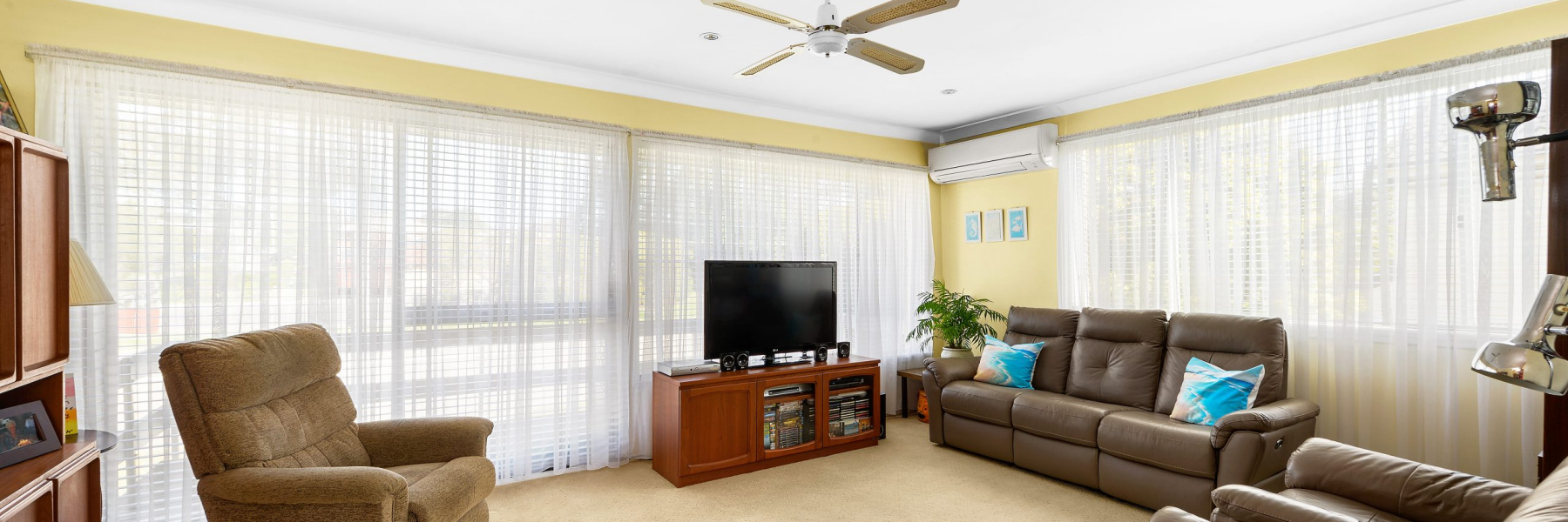 327 The Boulevarde, GYMEA, NSW 2227 AUS