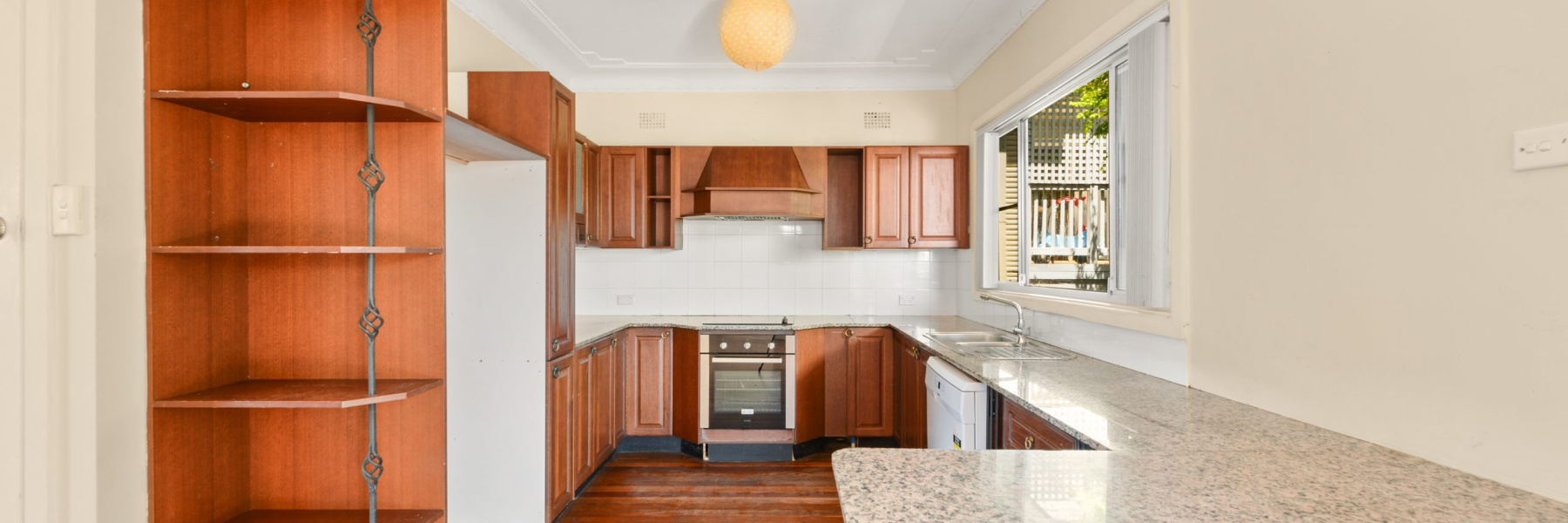 321 Willarong Road, CARINGBAH SOUTH, NSW 2229 AUS