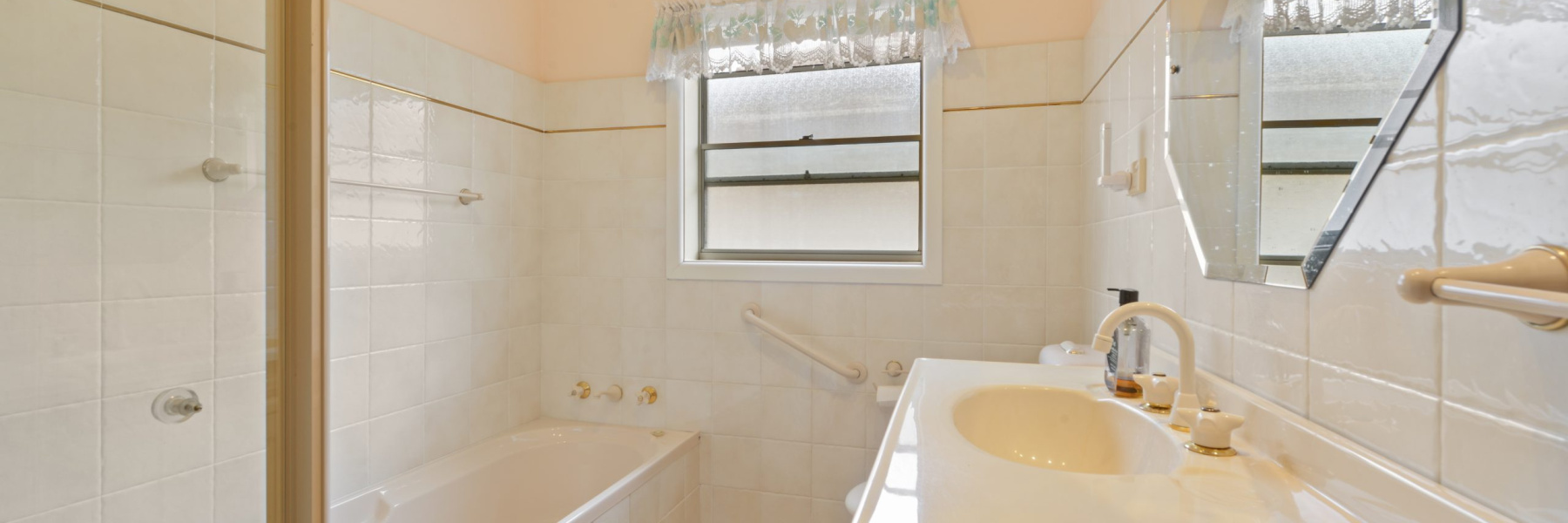 302 Sylvania Road, GYMEA BAY, NSW 2227 AUS
