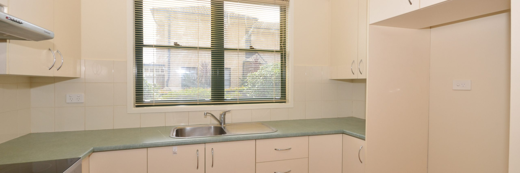16 Dwyer Street, GYMEA, NSW 2227 AUS