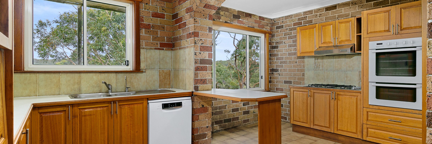 20 Moyran Parade, GRAYS POINT, NSW 2232 AUS