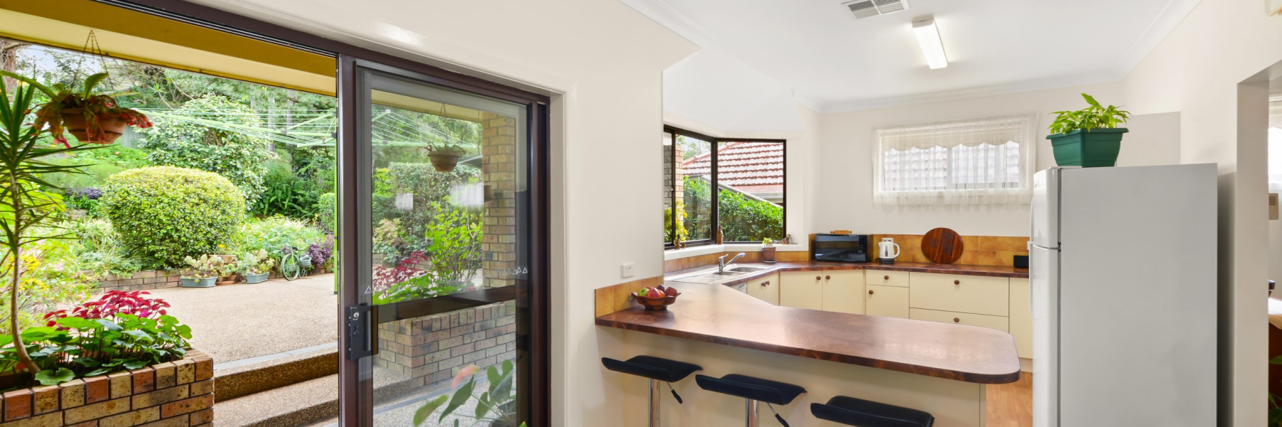 17 George Street, YOWIE BAY, NSW 2228 AUS