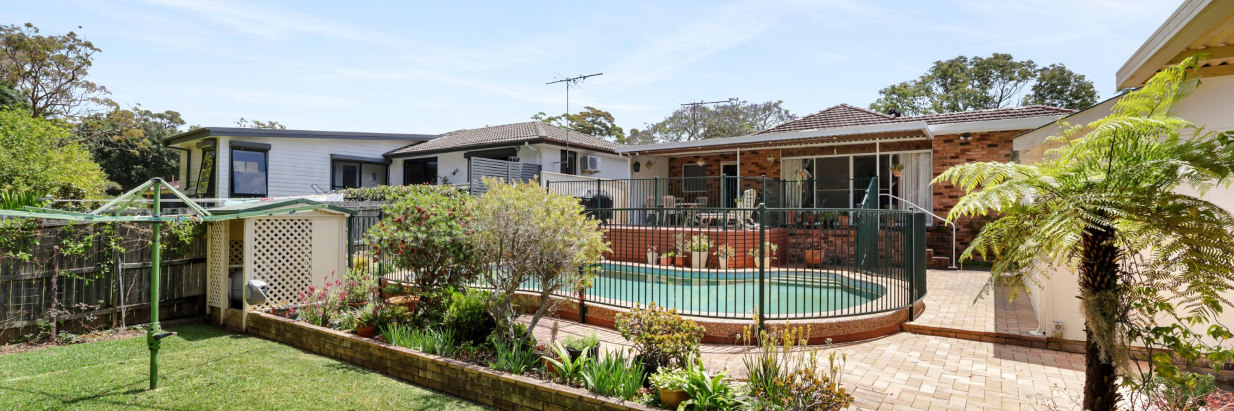 16 Woodford Cres, HEATHCOTE, NSW 2233 AUS