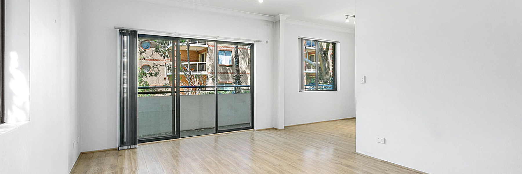 2/74 Linden Street, SUTHERLAND, NSW 2232 AUS
