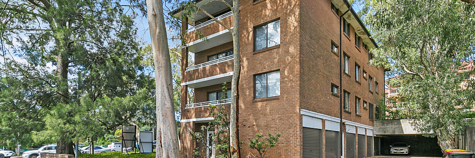 2/74 Linden Street, SUTHERLAND, NSW 2232 AUS