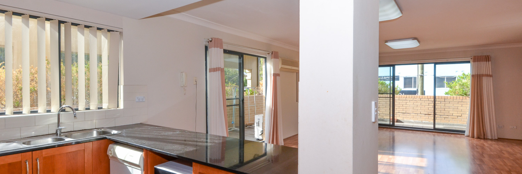 1/94 Karimbla Road, MIRANDA, NSW 2228 AUS