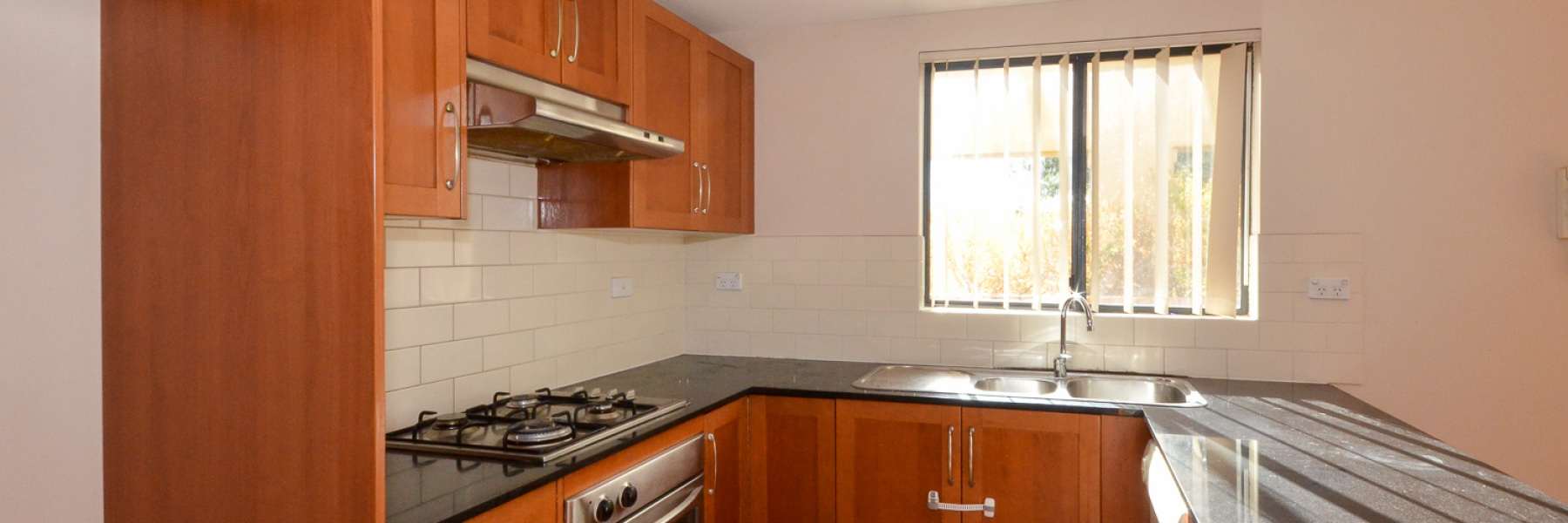 1/94 Karimbla Road, MIRANDA, NSW 2228 AUS