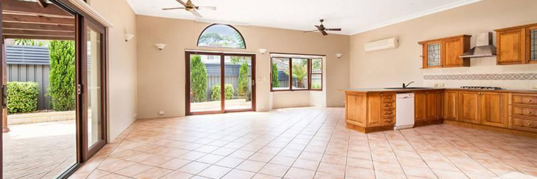 10 Warrah Road, YOWIE BAY, NSW 2228 AUS