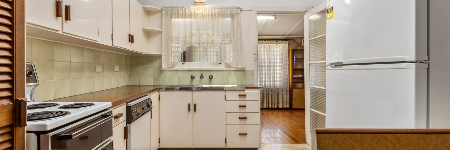 51 Premier Street, GYMEA, NSW 2227 AUS