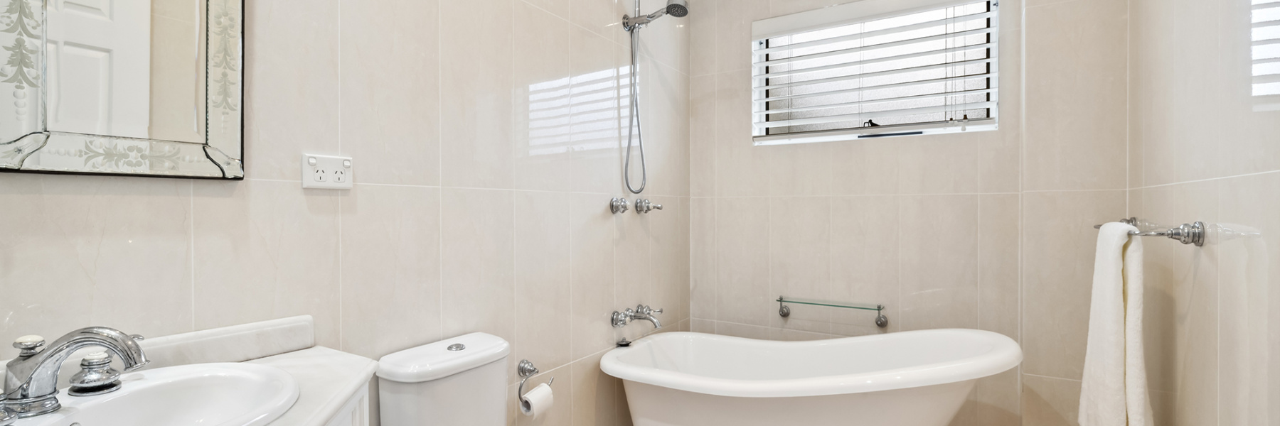 5 Darryl Place, GYMEA BAY, NSW 2227 AUS
