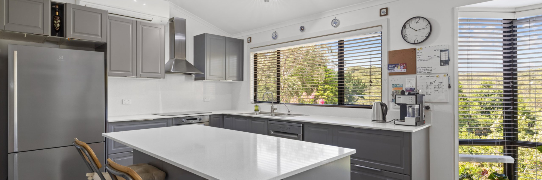 24 Serpentine Road, GYMEA, NSW 2227 AUS