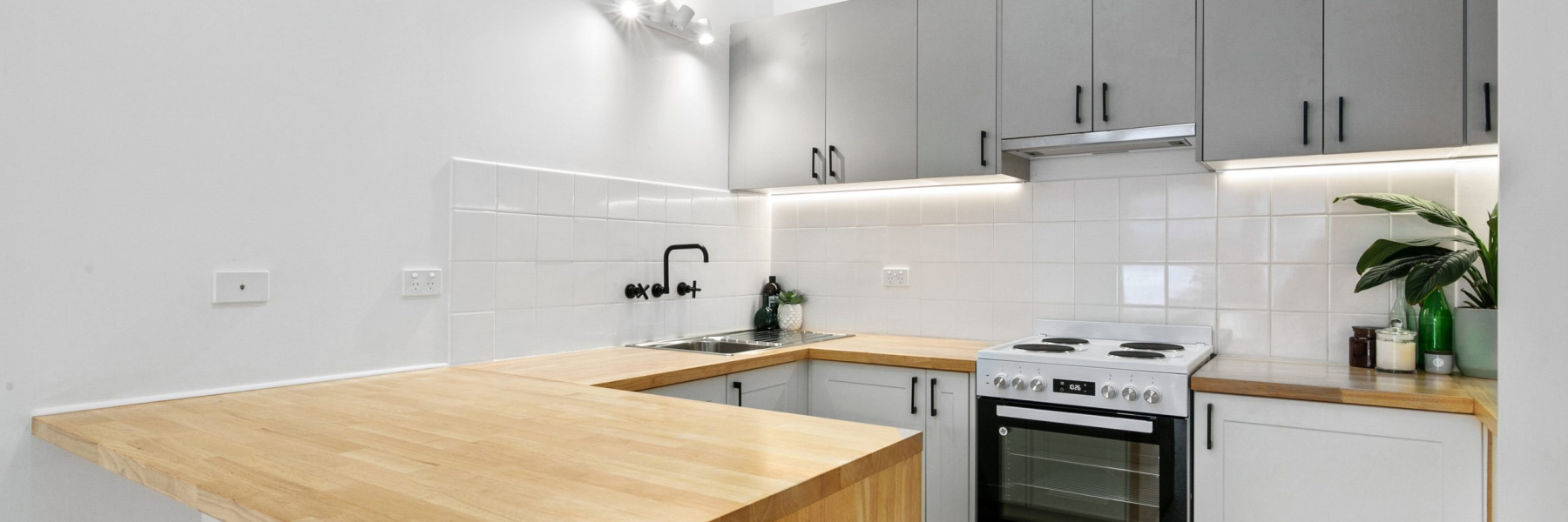 14/22-24 Taronga Parade, CARINGBAH, NSW 2229 AUS