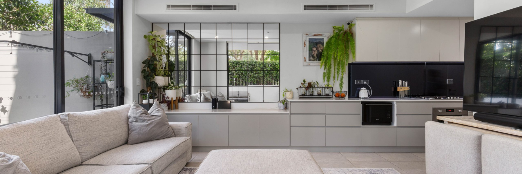 G04/705 Kingsway, GYMEA, NSW 2227 AUS