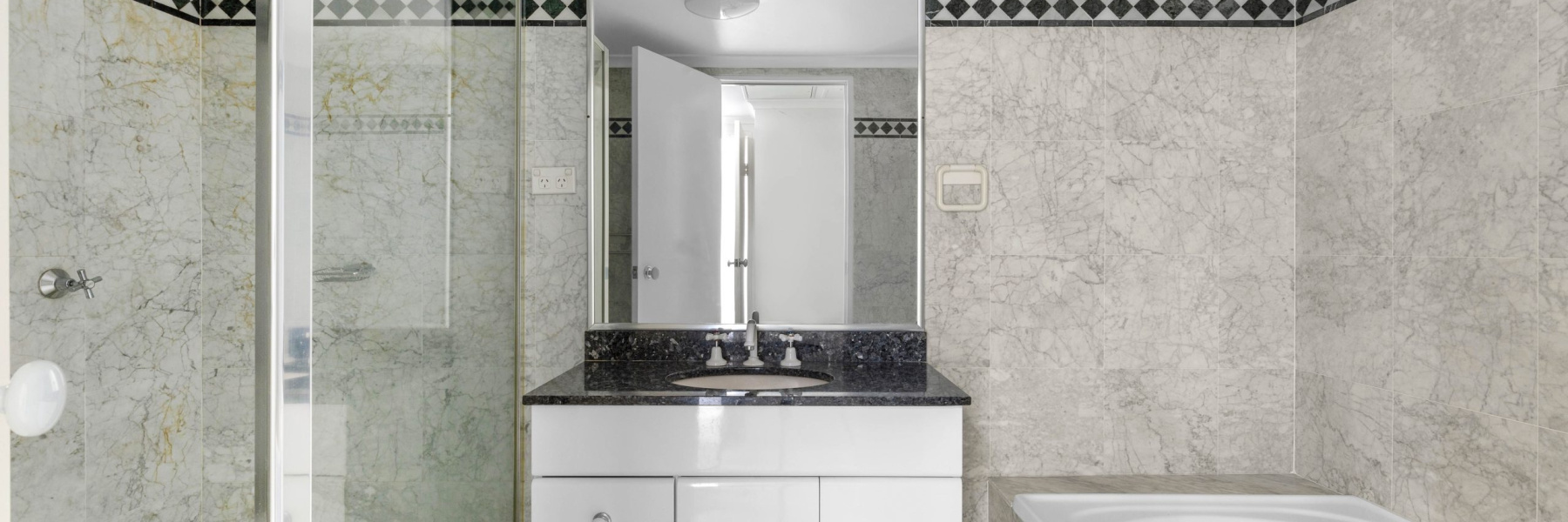 39/25-27 Kiora Road, MIRANDA, NSW 2228 AUS