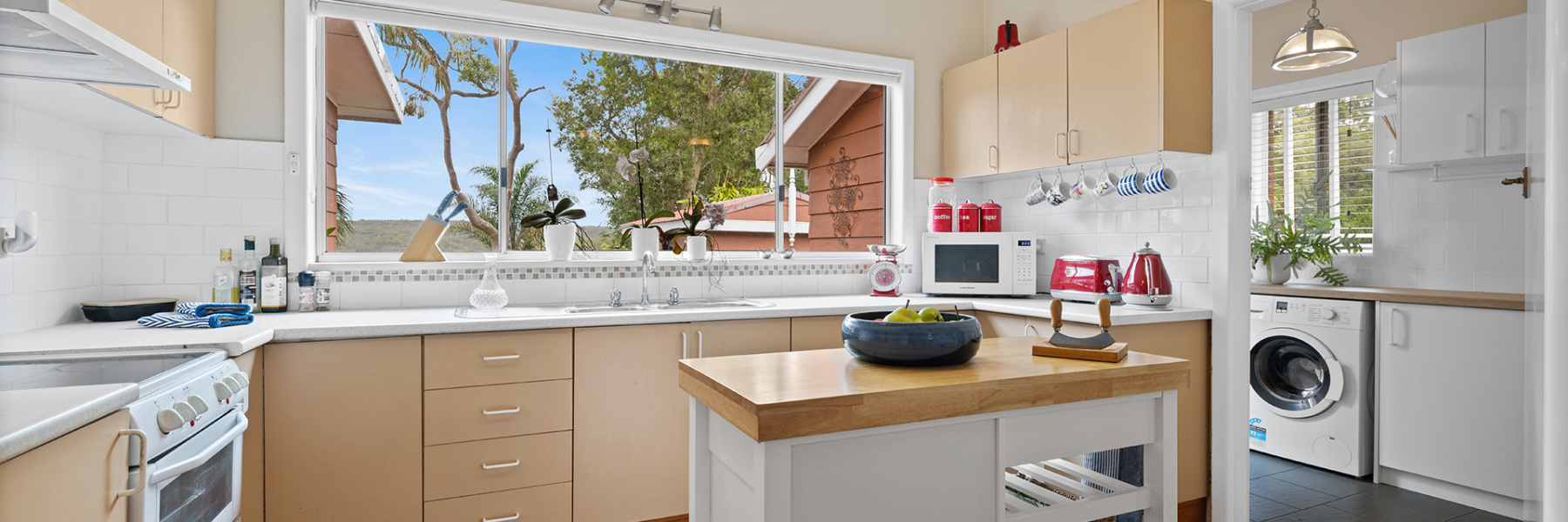 18 Warren Avenue, GRAYS POINT, NSW 2232 AUS