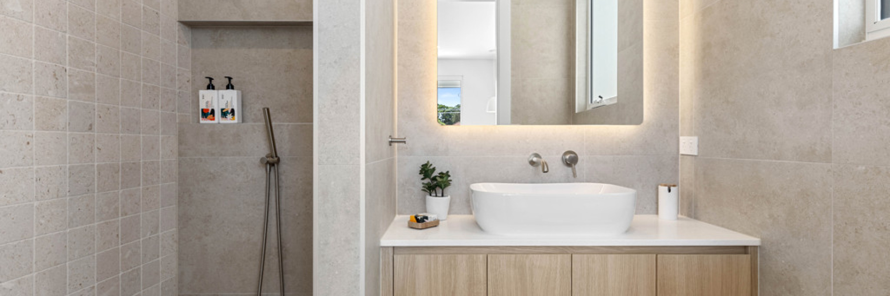 24 Dameeli Avenue, KIRRAWEE, NSW 2232 AUS