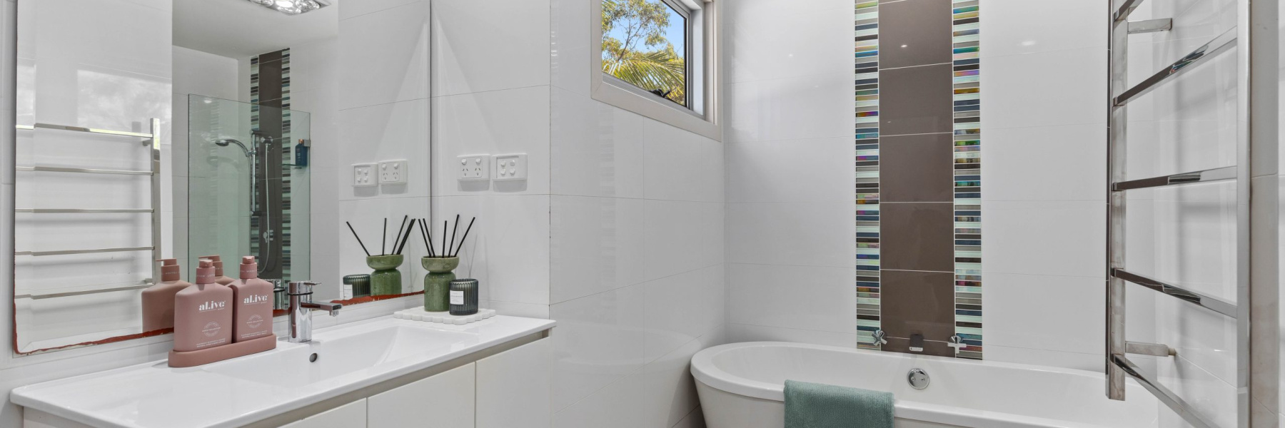 43 Gore Avenue, KIRRAWEE, NSW 2232 AUS