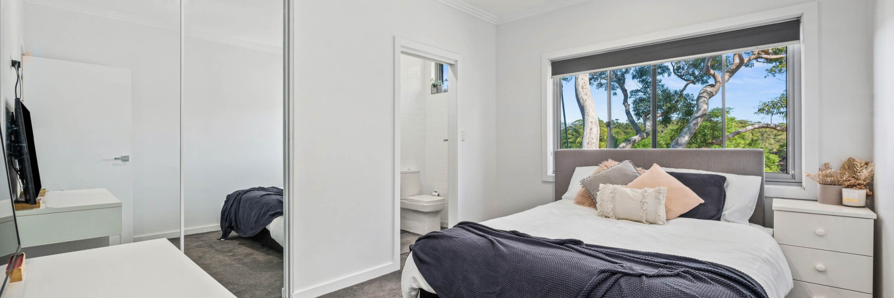 79 Bunarba Road, GYMEA BAY, NSW 2227 AUS