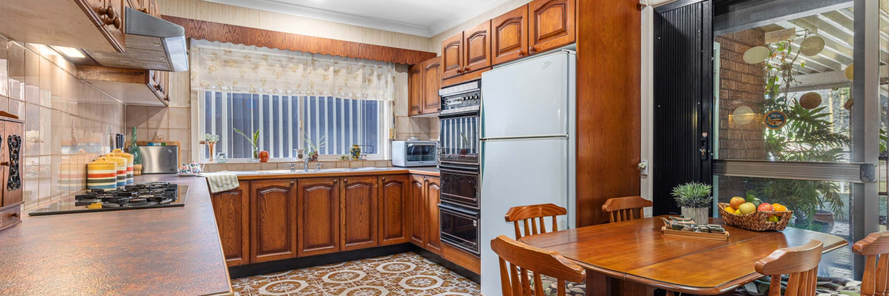 82 Holt Road, TAREN POINT, NSW 2229 AUS