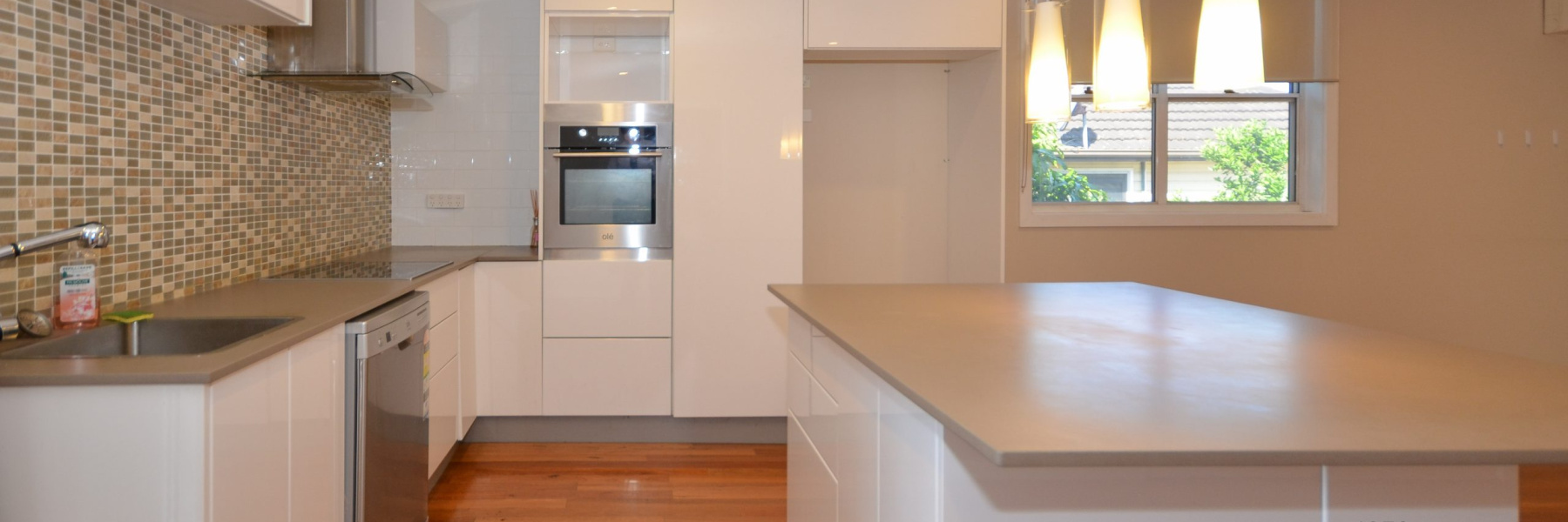 261 The Boulevarde, MIRANDA, NSW 2228 AUS