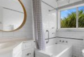 10 Moyran Parade, GRAYS POINT, NSW 2232 AUS