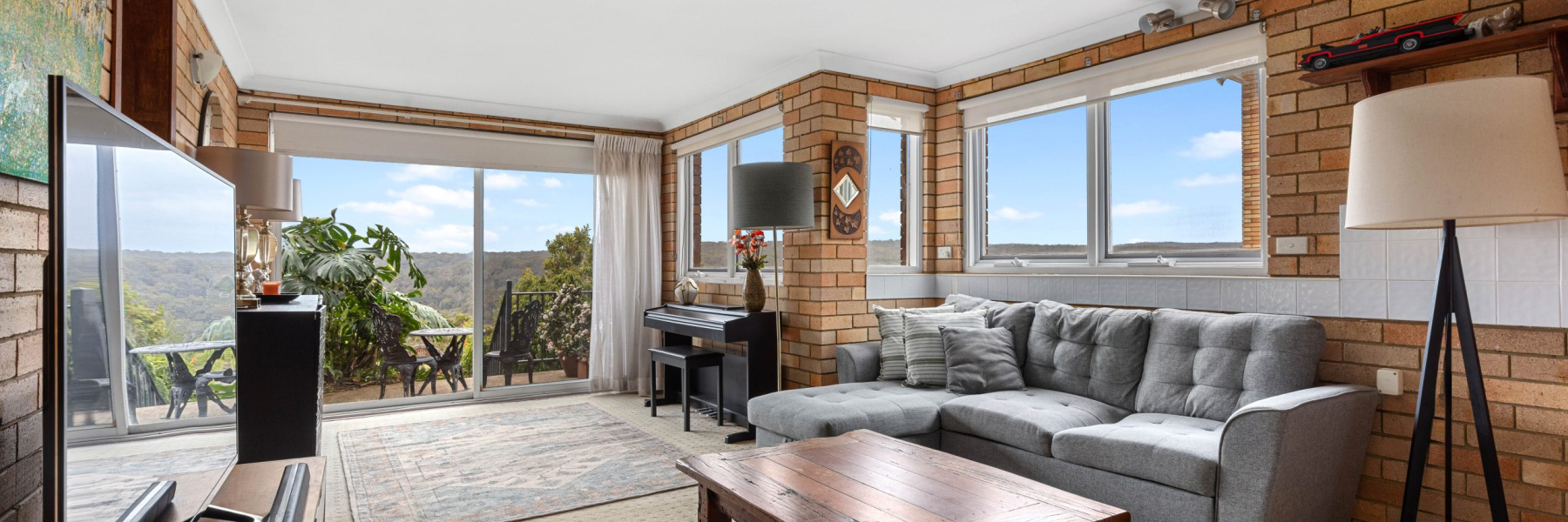 10 Moyran Parade, GRAYS POINT, NSW 2232 AUS