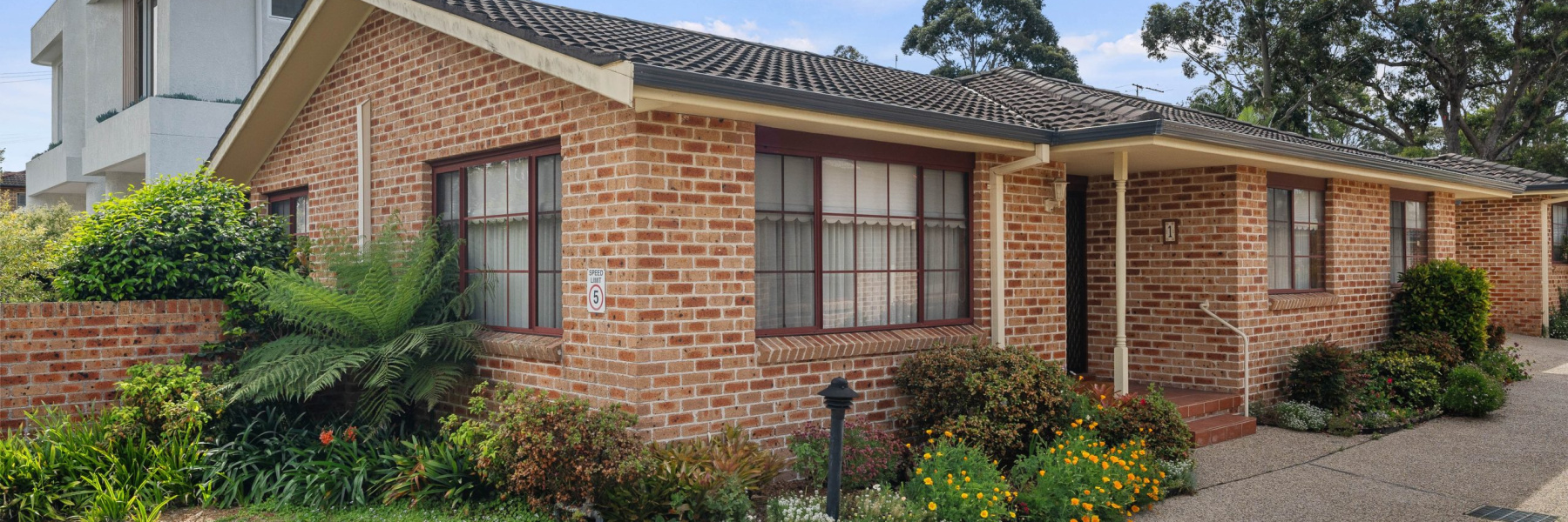 1/25-27 First Avenue, GYMEA BAY, NSW 2227 AUS