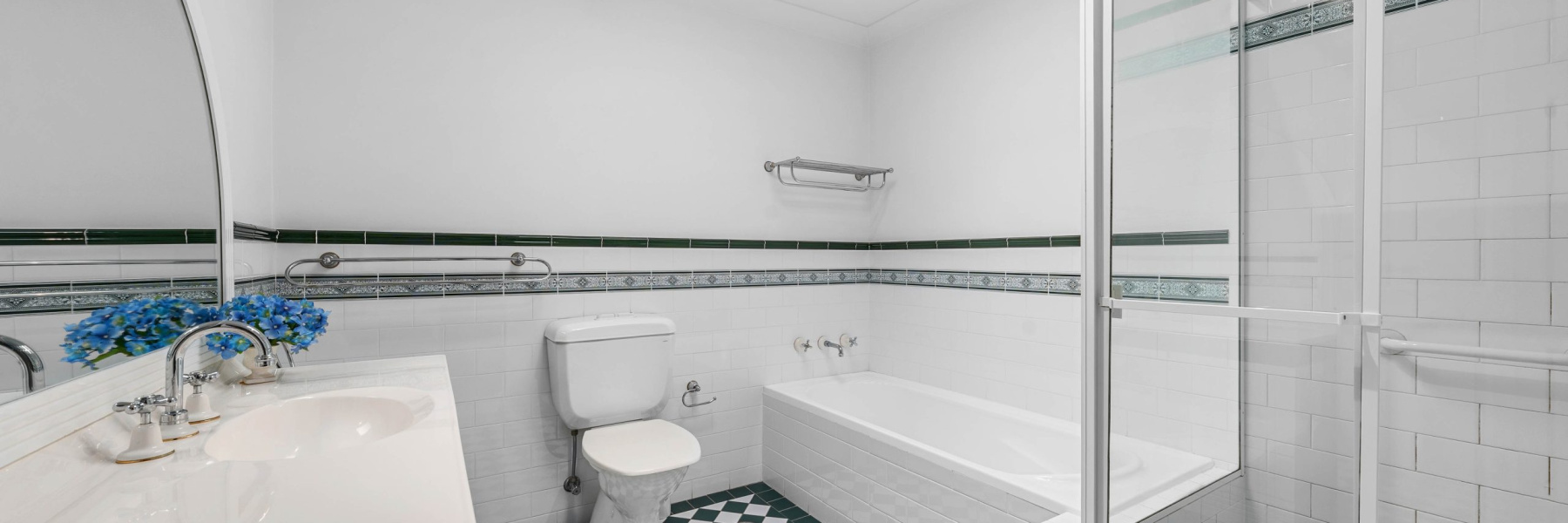 1/25-27 First Avenue, GYMEA BAY, NSW 2227 AUS